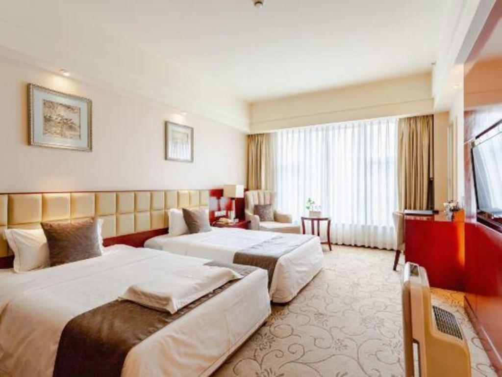 Chengdu Yinsheng International Hotel Supoqiao Exterior photo