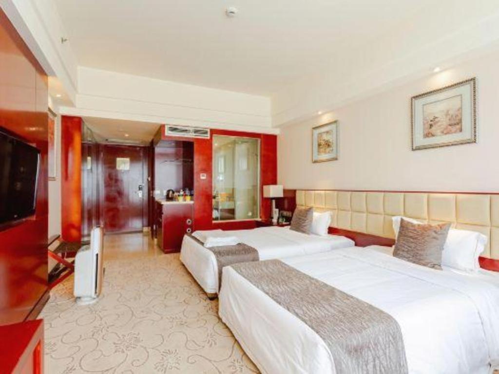 Chengdu Yinsheng International Hotel Supoqiao Exterior photo