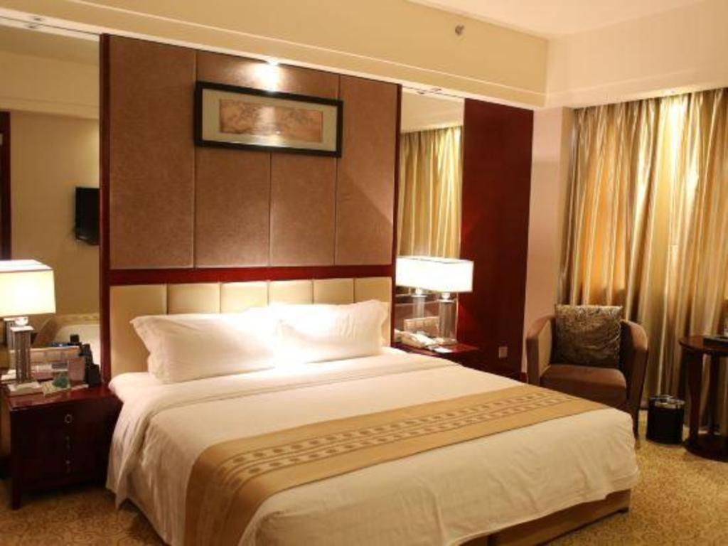 Chengdu Yinsheng International Hotel Supoqiao Exterior photo
