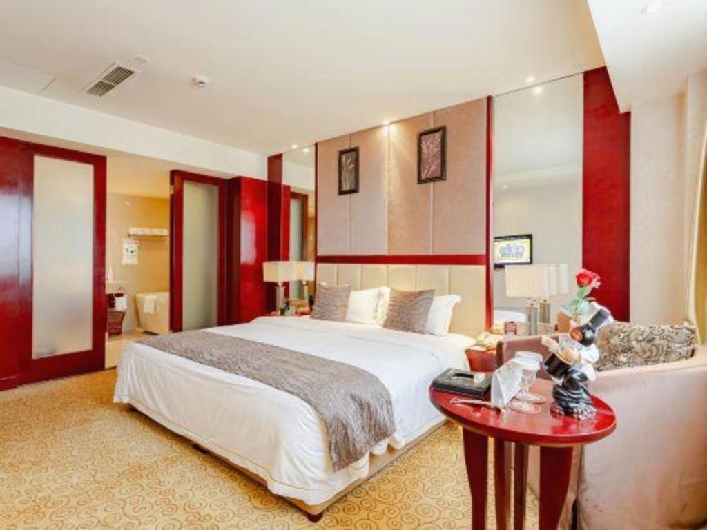 Chengdu Yinsheng International Hotel Supoqiao Exterior photo