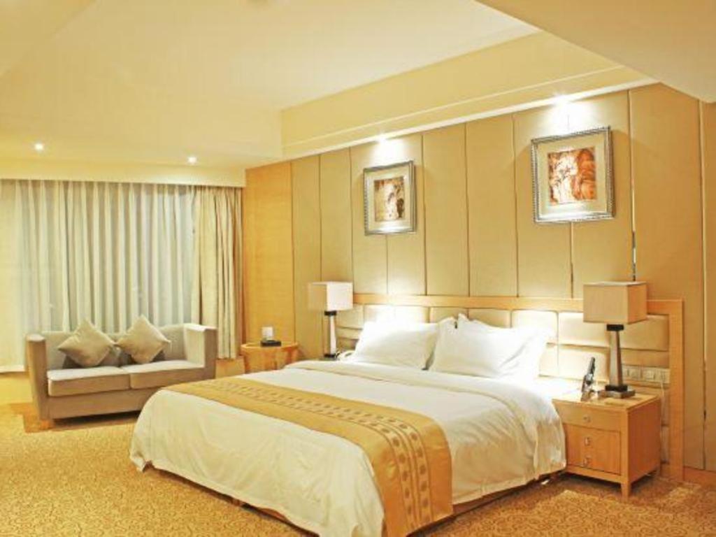 Chengdu Yinsheng International Hotel Supoqiao Exterior photo