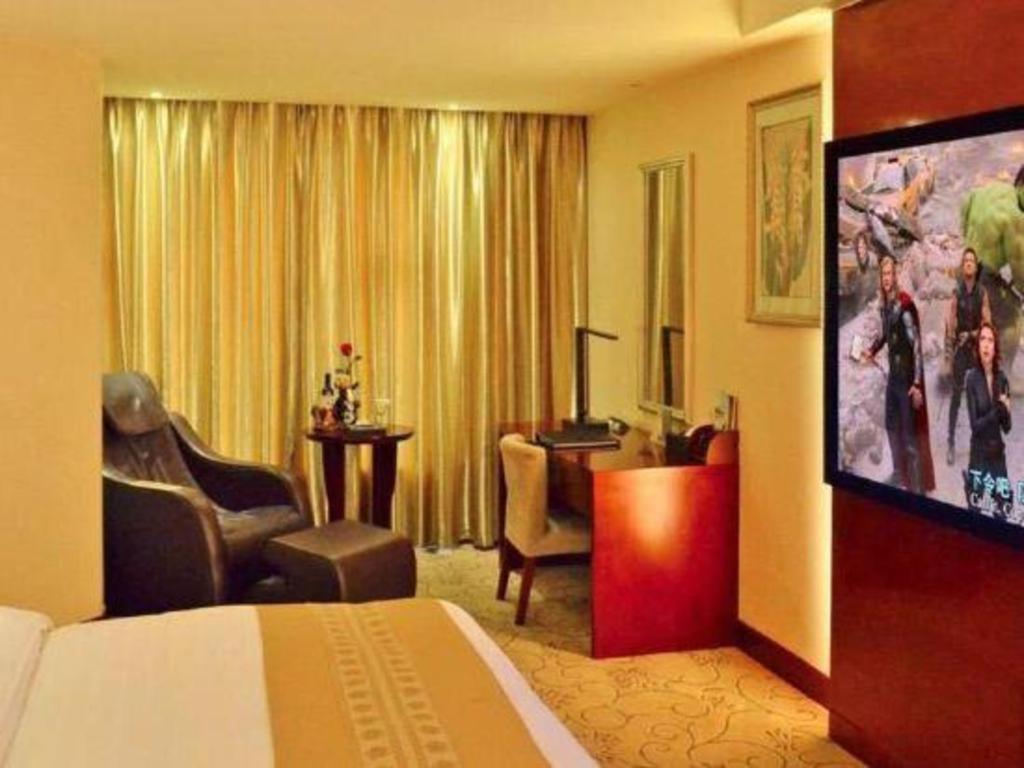 Chengdu Yinsheng International Hotel Supoqiao Exterior photo