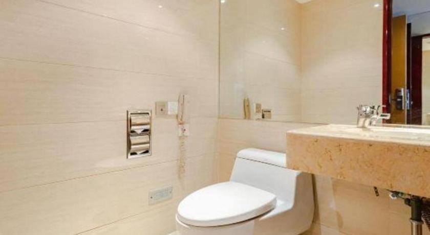 Chengdu Yinsheng International Hotel Supoqiao Exterior photo