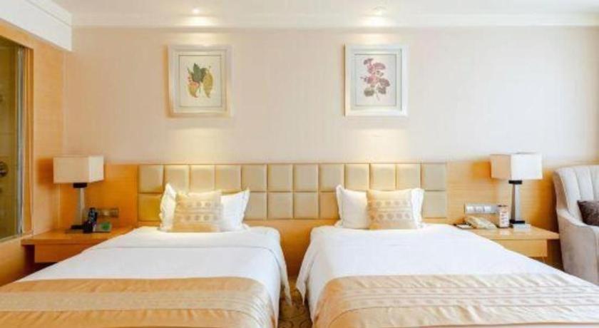 Chengdu Yinsheng International Hotel Supoqiao Exterior photo