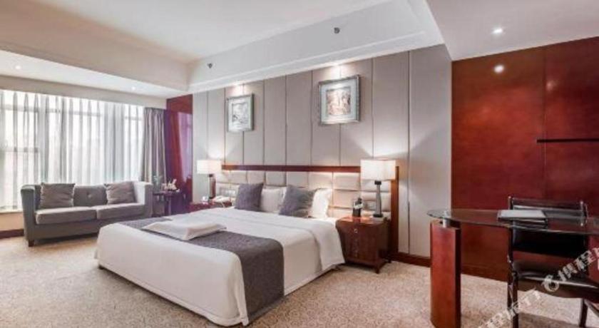 Chengdu Yinsheng International Hotel Supoqiao Exterior photo